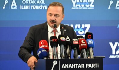 Anahtar Parti İstanbul Kongresi’ni yaptı; “Bir Memleketin Harbi Bu”
